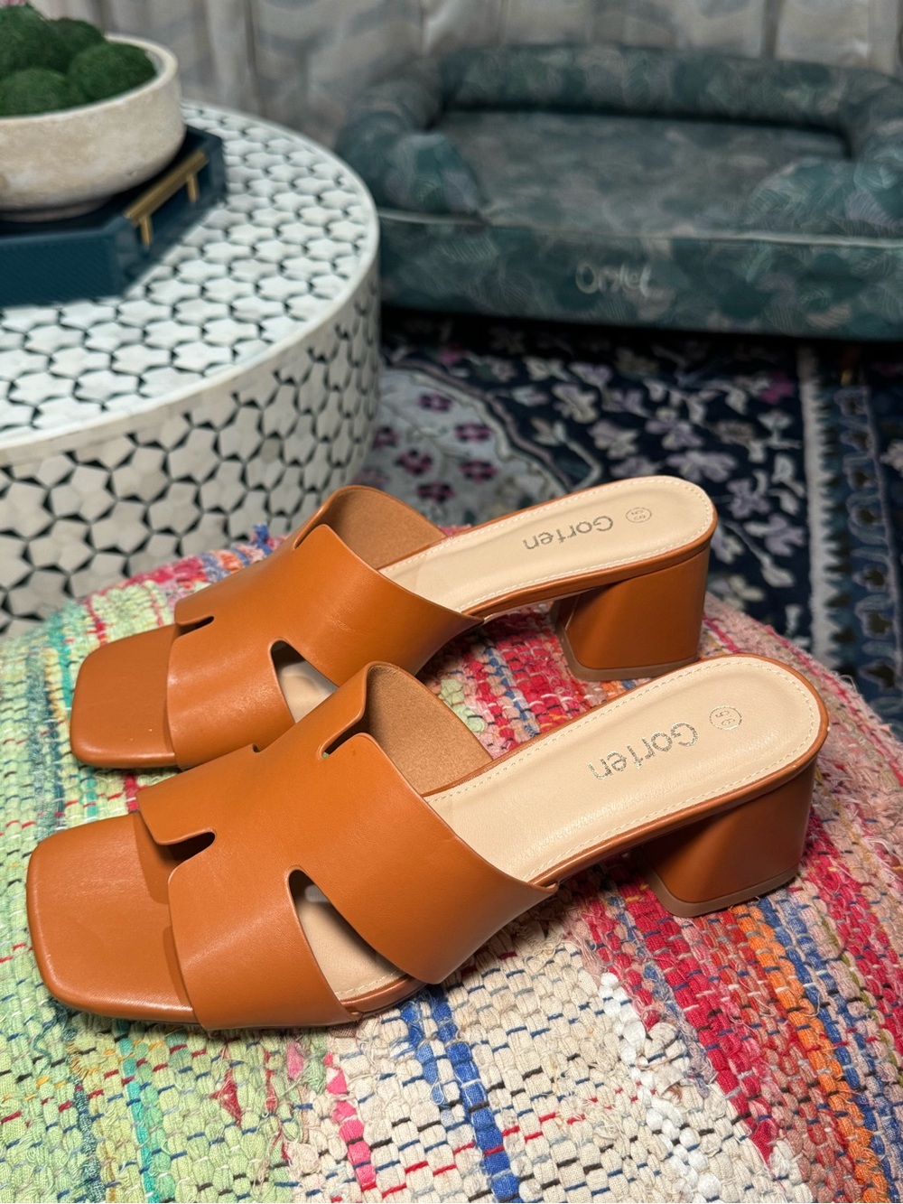 🤎🥥 Women's Cognac Tan Block Heel Slide Sandals 🥥🤎 - Picture 4 of 7